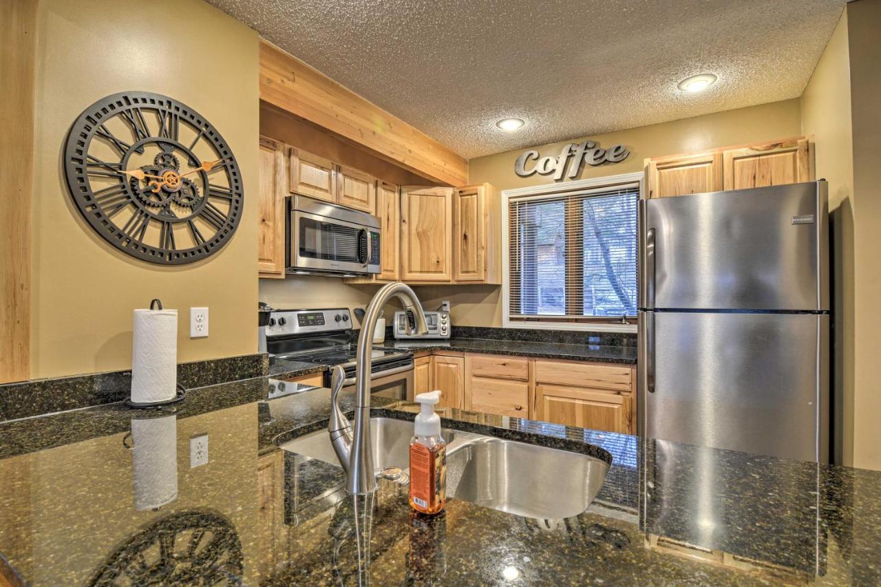 Cozy Bellaire Condo With Balcony - 3 Mi To Skiing! Exterior photo